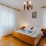 House Josipa Semesterbostad *