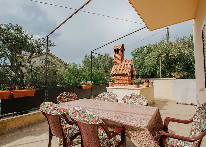 Semesterbostad House Josipa